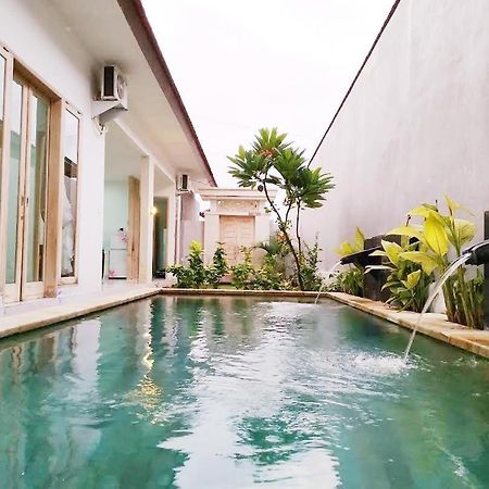 Villa Santika Banjar  Ngoại thất bức ảnh