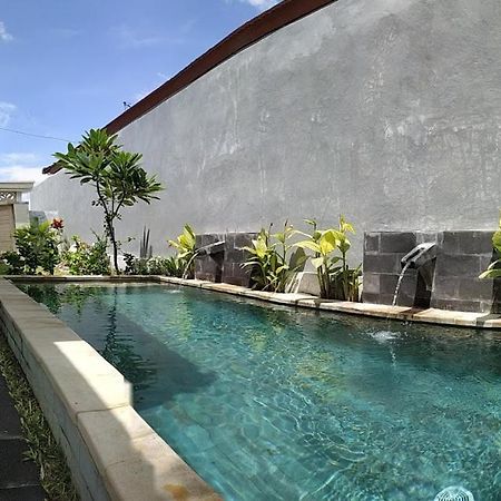 Villa Santika Banjar  Ngoại thất bức ảnh