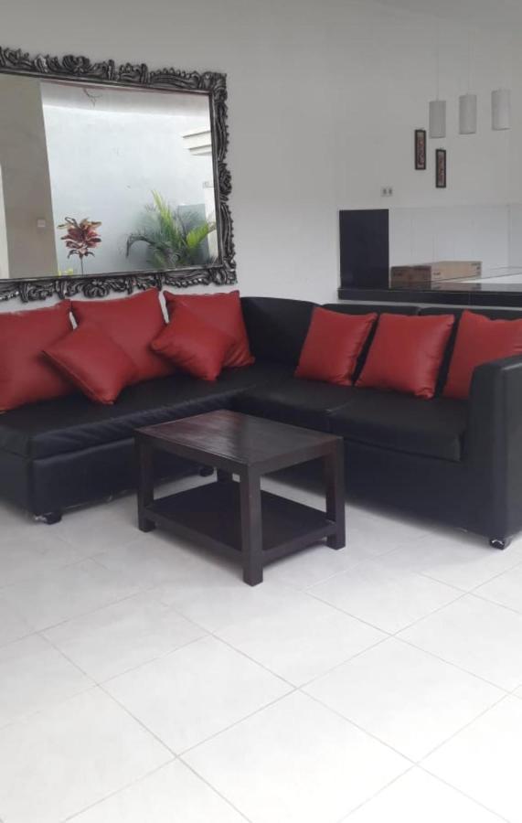 Villa Santika Banjar  Ngoại thất bức ảnh